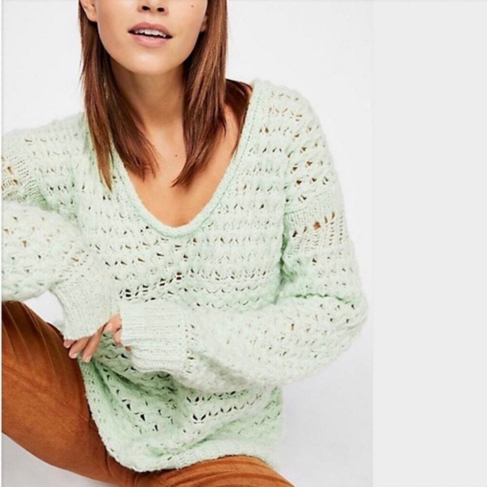 Free People Crashing Waves‎ Mint Green Sweater Size S Oversized Chunky Knit Wool